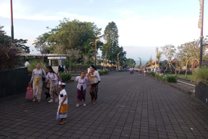 Pantau Pamedek, Ratusan CCTV Terpasang Di Kawasan Pura Agung Besakih 1