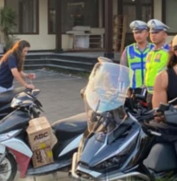 Pelanggar Lalin Marak di Mengwi, Belasan WNA Ditindak