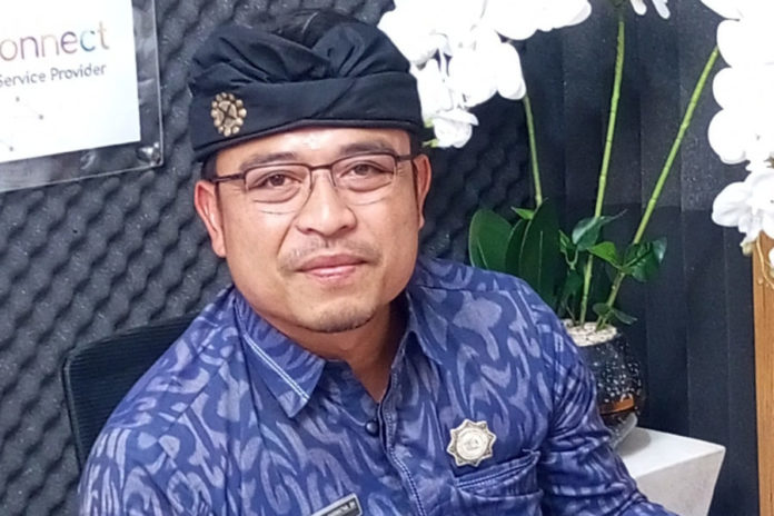 Pipa Transmisi Bocor, Perumda Tirta Tohlangkir Salurkan Air Bersih Dengan Mobil Tangki 1