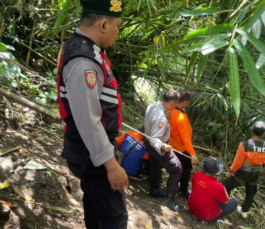 Sinergi Tim Gabungan, Sat Samapta Polres Gianyar Intensifkan Pencarian Orang Hilang di Desa Bentuyung