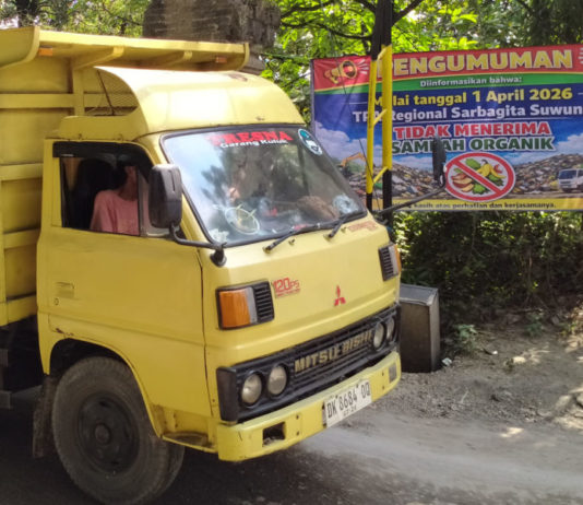 Warga Videokan Truk Sampah Masuk TPA Suwung pada Malam Hari, Ini Penjelasan Kadis KLH