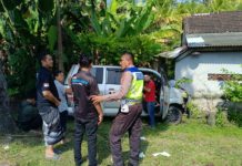 Ambulans Bawa Jenazah Tabrak Rumah di Sumbersari