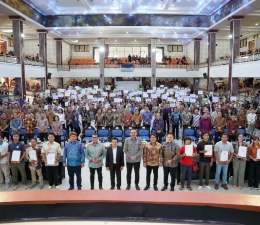 BRI bersama Pemerintah Dorong Penguatan Ekonomi Kreatif di Bali Melalui Akad Massal KUR 1.000 UMKM