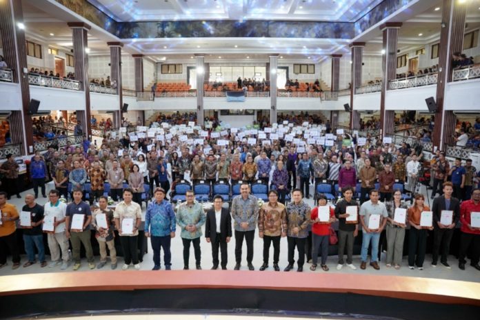BRI Bersama Pemerintah Dorong Penguatan Ekonomi Kreatif Di Bali Melalui Akad Massal KUR 1.000 UMKM 1