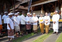 Bupati dan Wabup Badung Hadiri Karya Melaspas di Pura Dalem Suargan Bongkasa