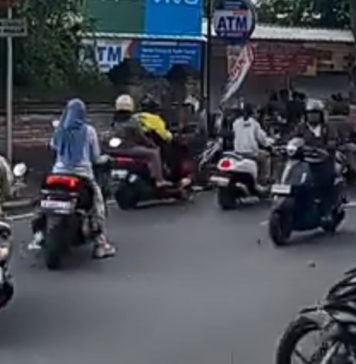 Desa Adat Panjer Gelar Pitra Yadnya Massal, Jalan Tukad Pakerisan-Tukad Sanghyang Dialihkan