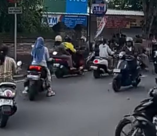 Desa Adat Panjer Gelar Upacara Pitra Yadnya Massal, Jalan Tukad Pakerisan-Tukad Sanghyang Dialihkan