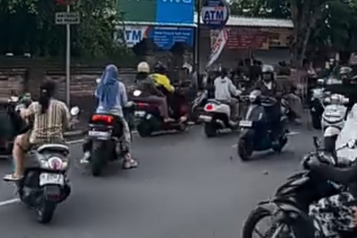 Desa Adat Panjer Gelar Upacara Pitra Yadnya Massal, Jalan Tukad Pakerisan Tukad Sanghyang Dialihkan 1