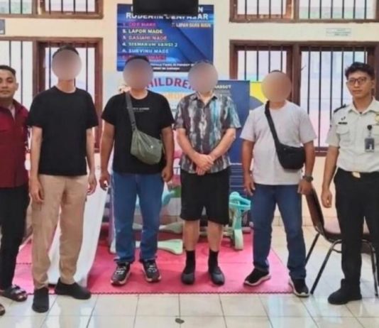Diduga Rusak Properti dan Ancam Warga, WN Kanada Diamankan Imigrasi Singaraja