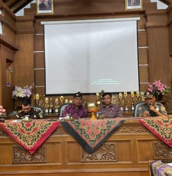 Ganggu Warga dan Citra Pariwisata, Usaha Produksi Arang di Ubud Disetop