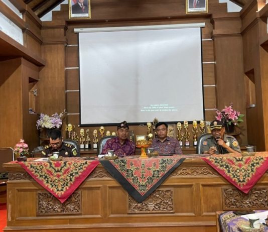 Ganggu Warga dan Citra Pariwisata, Usaha Produksi Arang di Ubud Disetop