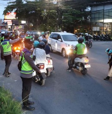 Gelar Razia Lalu Lintas di Tiying Tutul, Puluhan WNA Terjaring