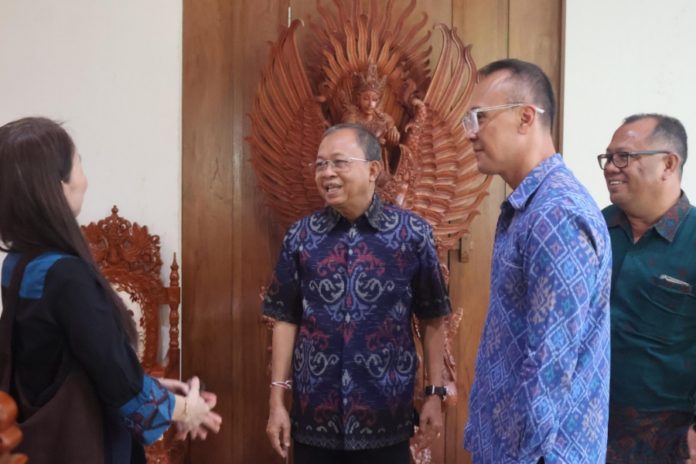 Gubernur Koster Dorong Penyelenggara MICE Bangun Standar Berkarakter Budaya Bali 1