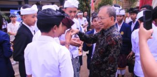 Gubernur Koster Kobarkan Semangat Pendidikan dari Lereng Kintamani