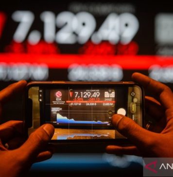 IHSG Ditutup Melemah 52,18 Poin