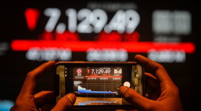 IHSG Ditutup Naik Ikuti Bursa Saham di Asia