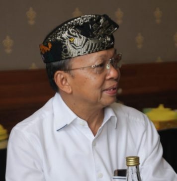 Jaga Masa Depan Bali, Gubernur Koster Minta Kuatkan Keluarga 4 Anak