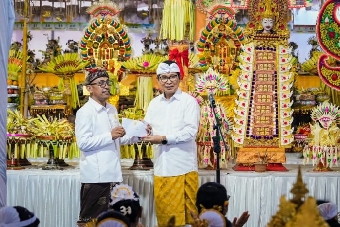 Karya Nyawa Wedana Utama Di Ungasan, Bupati Badung Apresiasi Semangat Ngayah 1