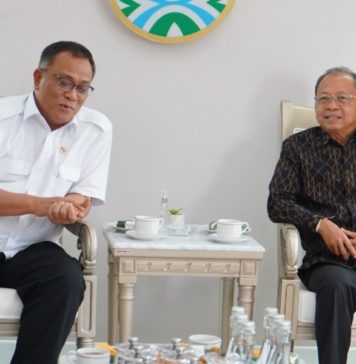 Menteri LH dan Gubernur Koster Bertemu, Sesama Alumni ITB Satukan Langkah Selesaikan Persoalan Sampah Bali