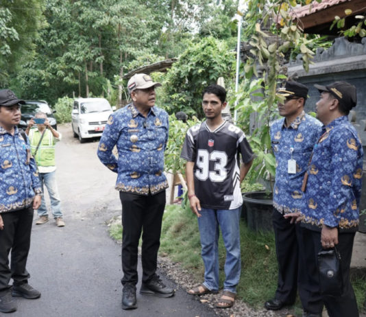 Pastikan Pengerjaan Sesuai Rencana, Bupati Gus Par Cek Ruas Jalan Penginyahan-Munti Desa dan Bantas-Dukuh