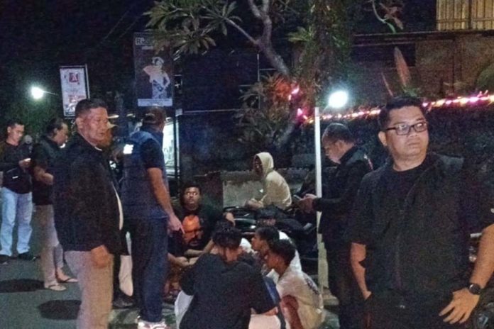 Pengunjung Dicegat Pria Bersajam Di Klub Malam Desa Anturan, Polisi Turun Cegah Bentrok 1