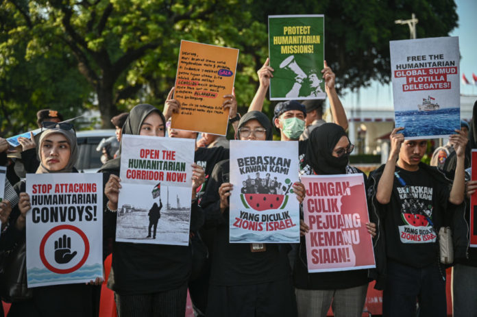 Sembilan WNI Diculik Israel Telah Dibebaskan, Menlu Sebut Dalam Perjalanan Pulang 1