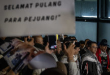 Sempat Ditahan Israel saat Misi Kemanusiaan ke Palestina, 9 WNI Tiba di Indonesia
