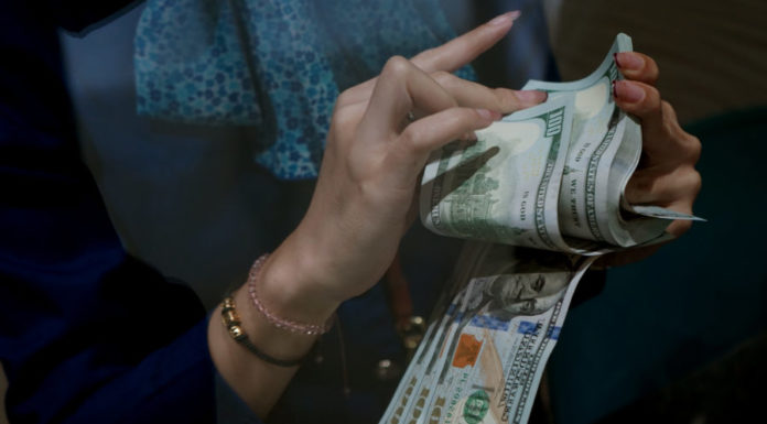 Nilai Tukar Rupiah terhadap Dolar Kembali Menguat