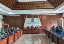 Terganggu Kebisingan Suara Mesin, Warga PLTD Pemaron Tolak Kompensasi Rp10 Juta per Tahun”