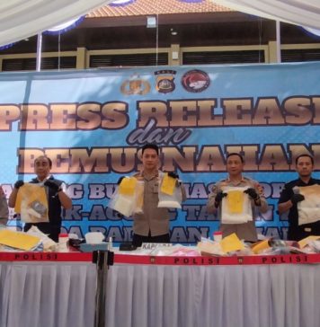 Bawa Ratusan Butir Mephedrone, WNA Ukraina Ditangkap di Bandara Ngurah Rai