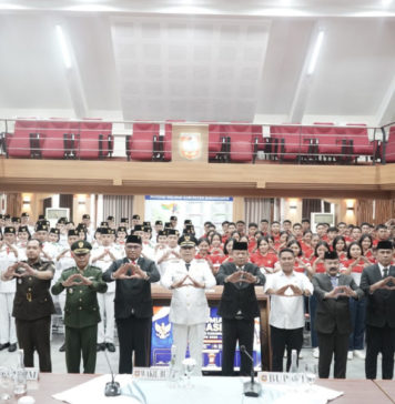 Bupati, Wabup dan Sekda Karangasem Berikan Pembekalan Strategis kepada Alumni Paskibraka 2025 dan Capaska 2026