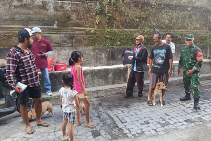 Cegah Rabies, Dinas Pertanian Gianyar Gencarkan Vaksinasi HPR 1