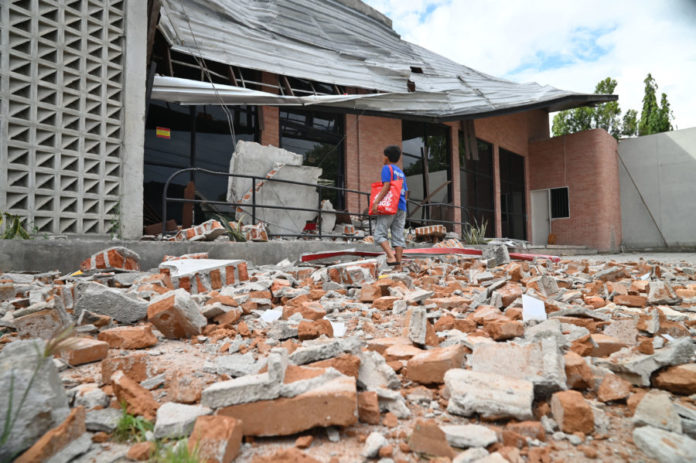 Diguncang Gempa Magnitudo 6,7, Sejumlah Bangunan Di Untad Rusak 1