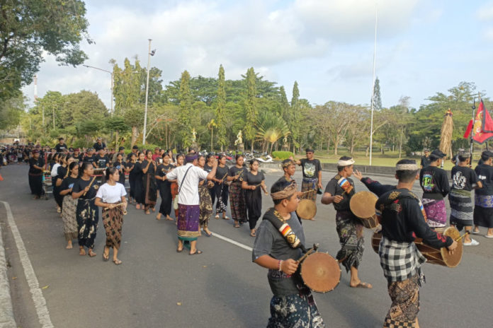 Dominasi Gamelan Bambu, Ratusan Seniman Jembrana Terlibat Ikuti PKB XLVIII 2026 1