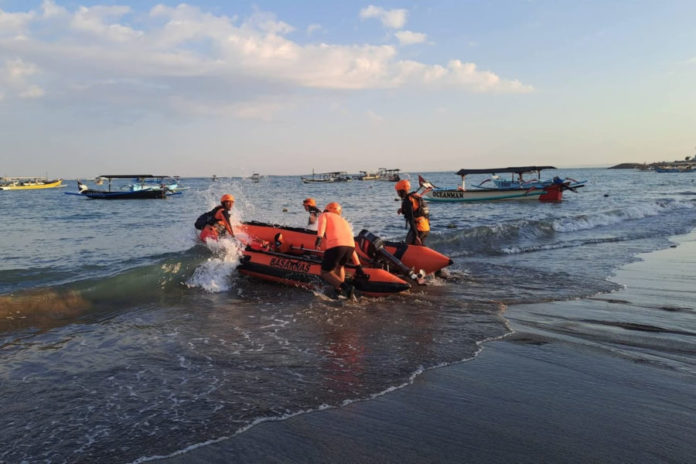 Dua Anak Terseret Arus Pantai Kuta 1