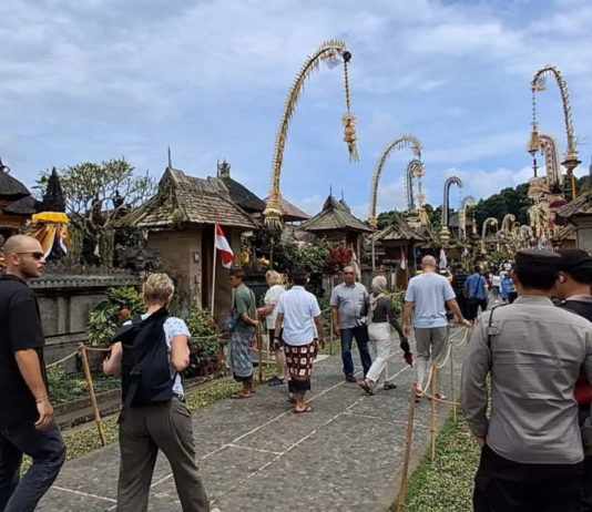 Galungan Kali ini, Penglipuran Tanpa Penjor