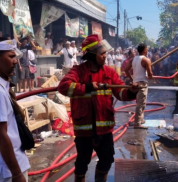 Galungan, 7 Kios Pasar Tulikup Terbakar dengan Kerugian Ratusan Juta Rupiah