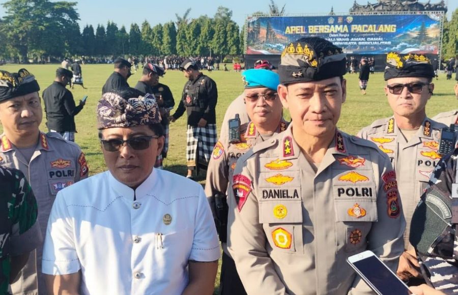 Jaga Bali Aman dan Damai, Polda Bali Gelar Apel Bersama 25 Ribu Pecalang di Renon