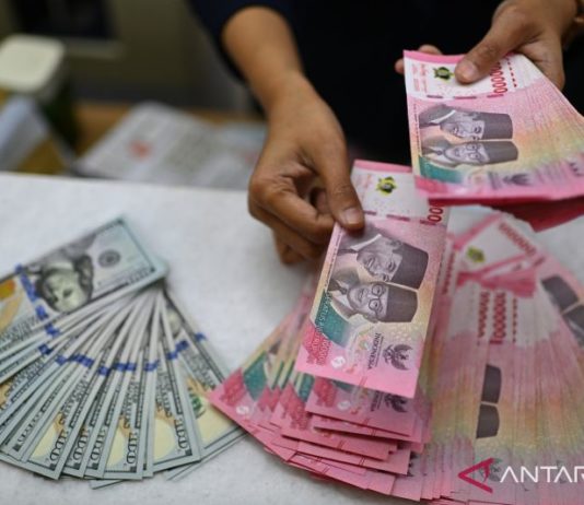 Kurs Rupiah Masih Melemah, Dipicu Ancaman Trump Lancarkan Aksi di Lebanon