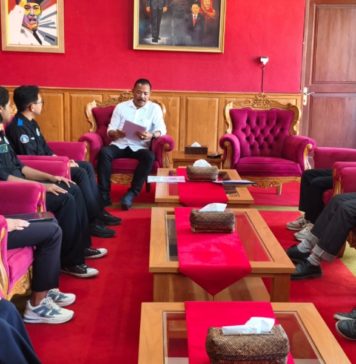 Mahasiswa Datangi DPRD Buleleng, Desak Pengawasan BBM Bersubsidi dan Kritik Revisi UU Polri