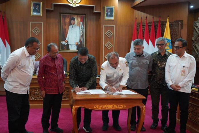 Menteri LH, Gubernur Koster Dan Wali Kota/Bupati Deklarasikan Bali 100 Persen Memilah Sampah 1