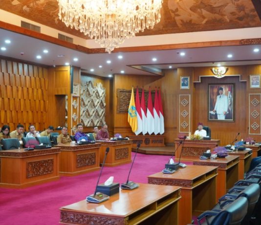 Cegah Perbedaan Harga Pangan, Koster Minta Uji Coba ‘Trip’ Padangbai-Nusa Penida 3 Kali Sehari