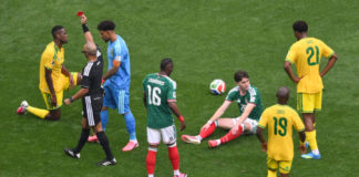 Piala Dunia 2026, Bek Timnas Afsel Jadi Pemain Pertama Peroleh Kartu Merah