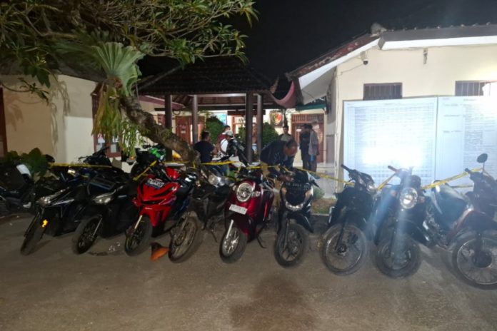 Polsek Sukawati Gulung Komplotan Curanmor, 2 Residivis Dan 11 Motor Diamankan 1