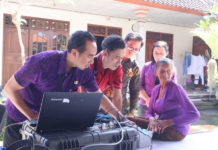 Rekam E-KTP, Petugas Rayu Lansia 3 Jam