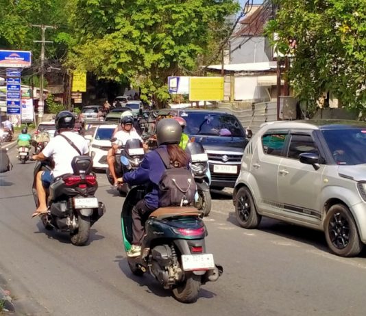 Rekayasa Lalin Diberlakukan, Kemacetan Canggu Kian Parah