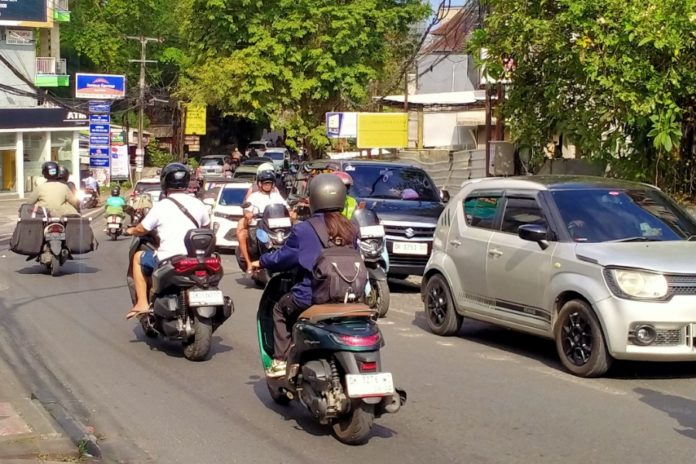 Rekayasa Lalin Diberlakukan, Kemacetan Canggu Kian Parah 1