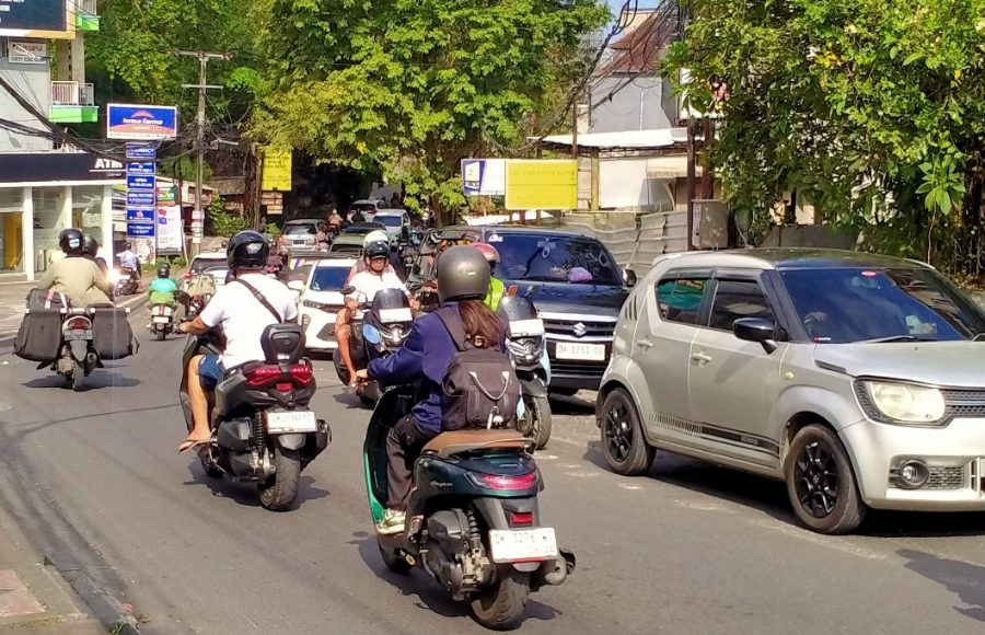 Rekayasa Lalin Diberlakukan, Kemacetan Canggu Kian Parah