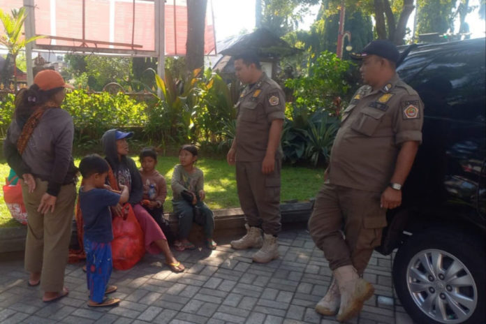 Satpol PP Gianyar Amankan 5 Gelandangan Dan Pengemis 1