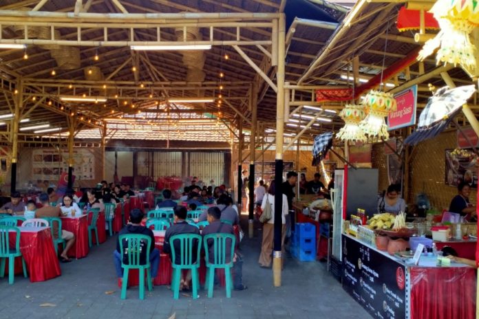 Sejumlah Pengunjung Keluhkan Harga Makanan Di Kawasan PKB, Kadis Koperasi Beri Tanggapan Tegas 1
